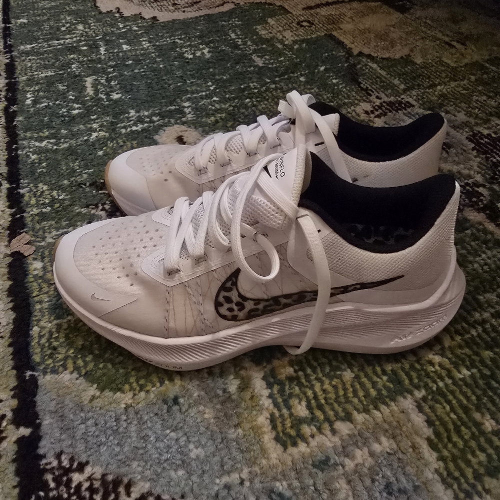Nike Women's White Running Shoes